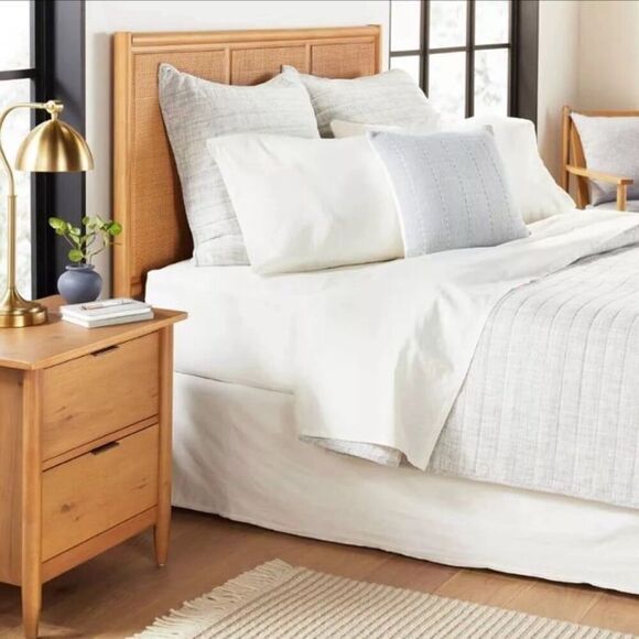 Hearth & Hand Linen Blend Sour Cream Queen Bed Sheet Set - Picture 3 of 4